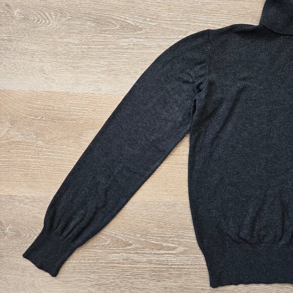 H&M Fine-Knit Turtleneck Sweater Women’s Small Lightweight Viscose Blend Top - Picture 9 of 15